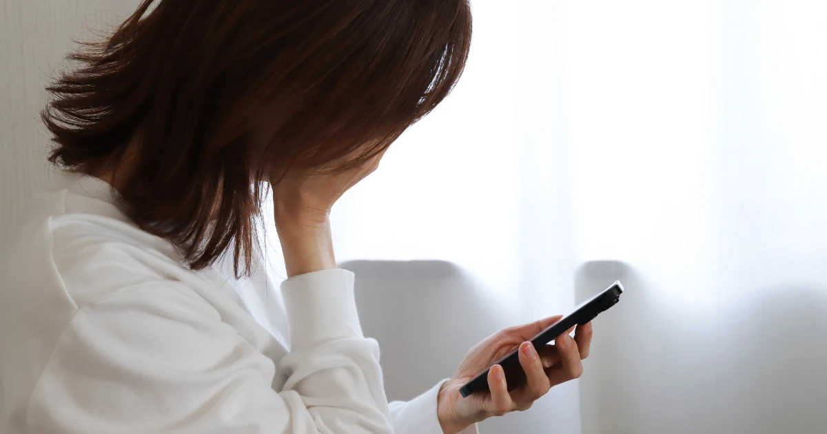 高額な退去費用に悩まされている女性