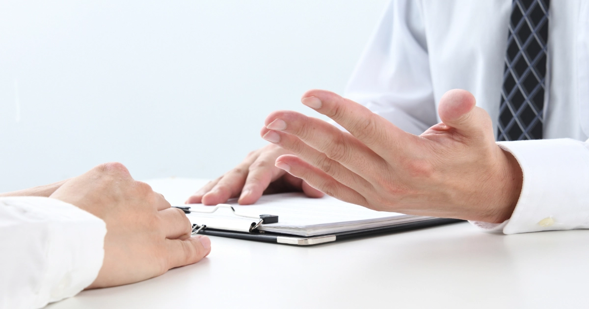 退去立会いで管理会社から借主の過失を強く指摘されている様子